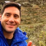 Pancho Saavedra se querella contra extrabajadora que tuvo mil días de licencia y viajó al extranjero