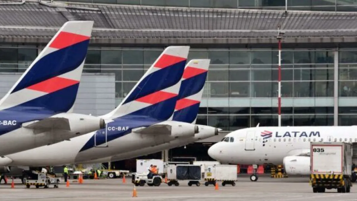 Latam Airlines y sindicato de pilotos alcanzan acuerdo que pone fin a la huelga