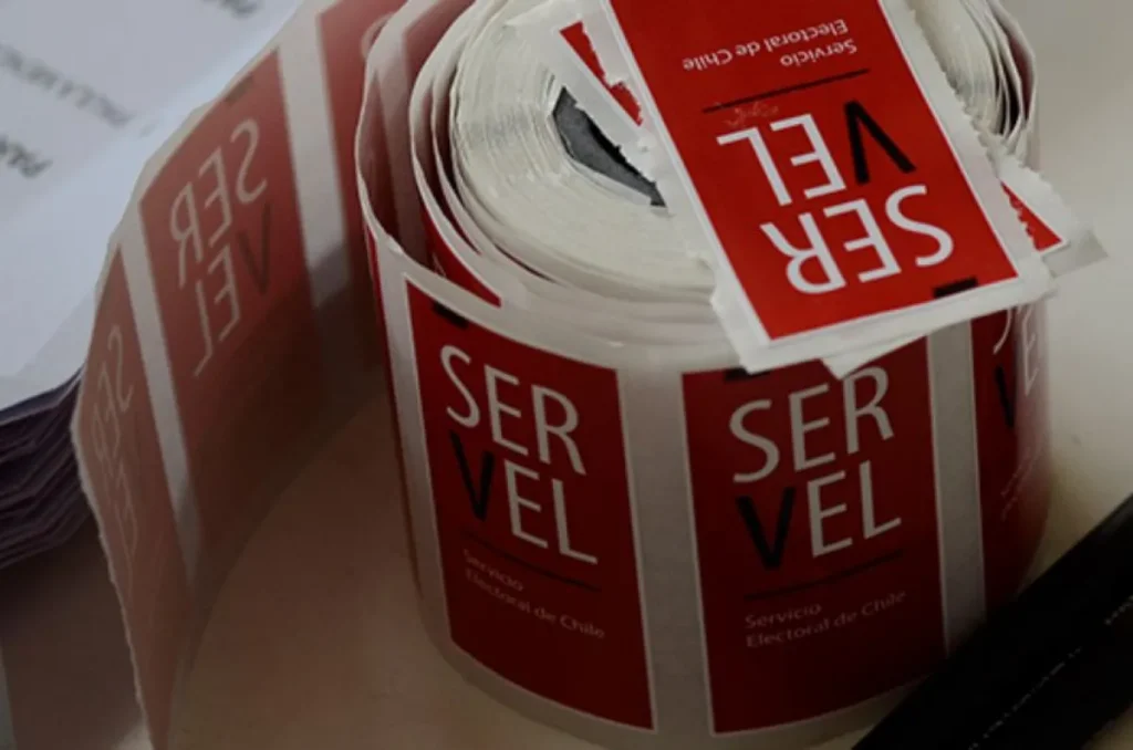 Servel publica nómina definitiva de vocales de mesa para elecciones del 16 de noviembre