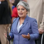 “La democracia habló fuerte y claro”: Jeannette Jara reconoce derrota y felicita a José A. Kast