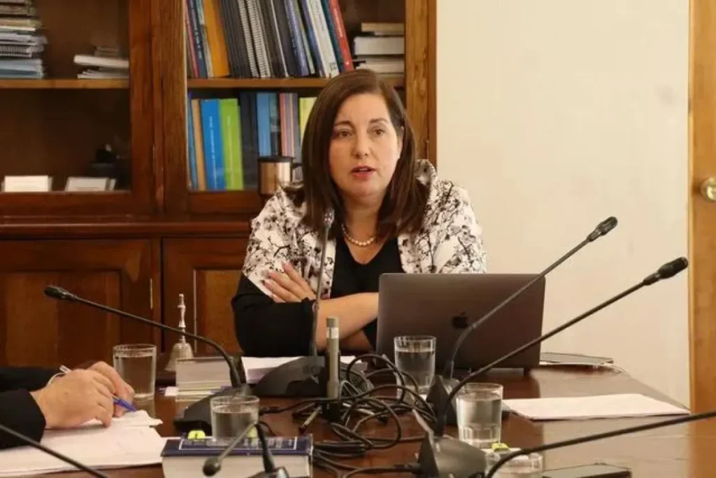 PS congela participación en el oficialismo tras críticas del PC y FA por Ley Naín-Retamal