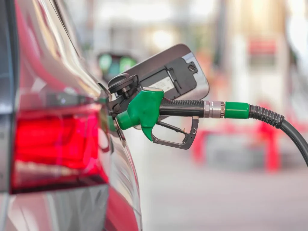 Ajuste al MEPCO: Gobierno amplía a 4 semanas el cálculo del precio de paridad de los combustibles