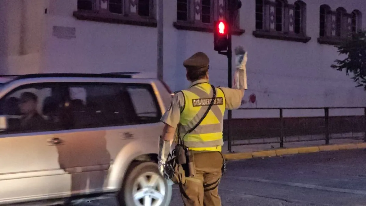 “Modernizar Carabineros”: el proyecto que no pudo discutirse en el Senado por ausencia de la ministra Steinert