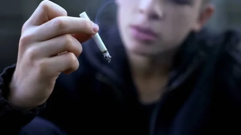 Advierten que el consumo de cannabis en la adolescencia aumenta el riesgo de trastornos mentales
