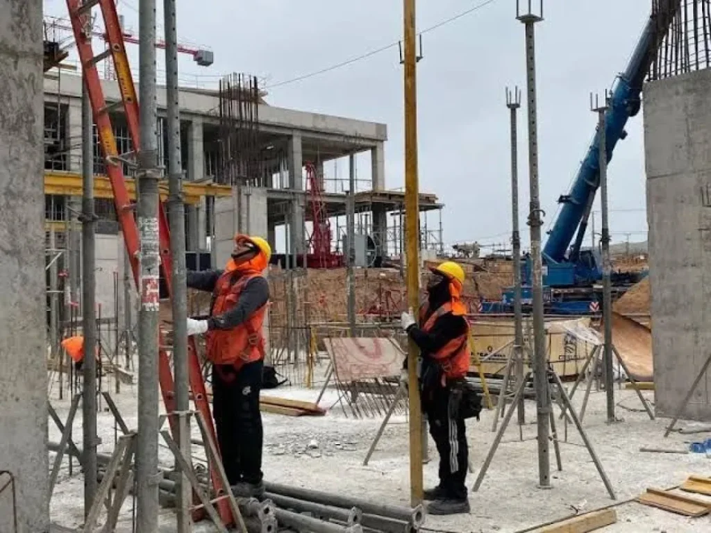 51 horas de trabajo separan a Chile de los US$1.000