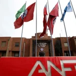 Alcalde de Peñalolén clausura sede de la ANFP y acusa millonaria deuda con el municipio
